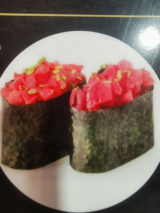 Gunkan De Atún (2 Uds.)