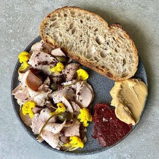 Шинка з індички, ростбіфу та грибним нуазетом, 250 г