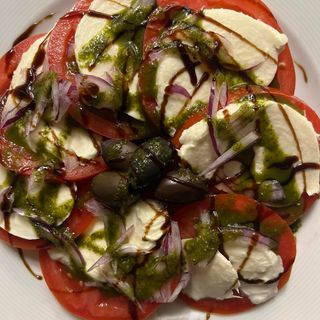 Салата Капрезе (400г)