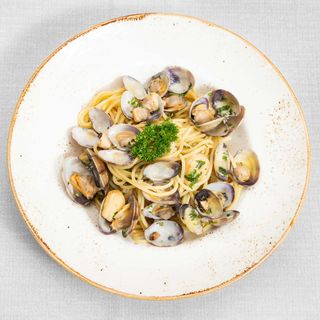 Espaguetis Con Almejas