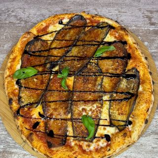 Pizza Parmesana