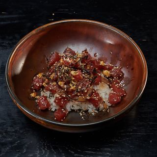 TUNA POKE BOWL