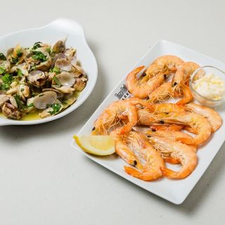 Amêijoas à Bulhão Pato (+/-200gr.) e Camarão Cozido com Maionese (+/-200gr.)