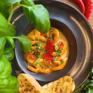 Krewetki w sosie mango-chilli 