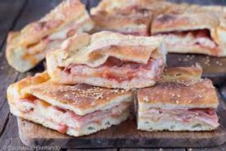 Ripiena con cotto e mozzarella