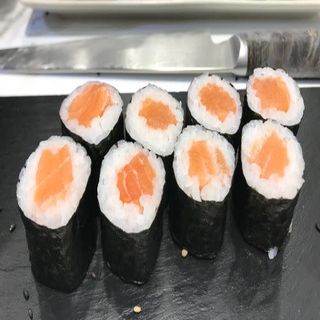 Maki Salmón (8 Uds.)