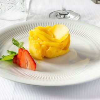 Carpaccio de frutas de temporada