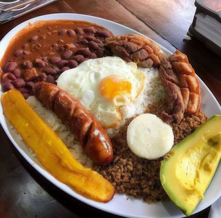 Bandeja Paisa (800 Gr.)