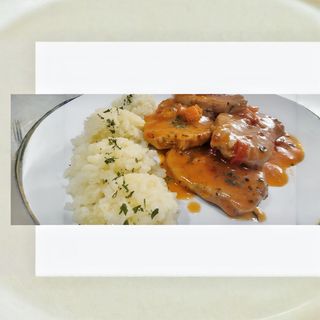 Teleći šniceli u umaku