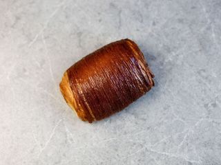 Булочка з шоколадом