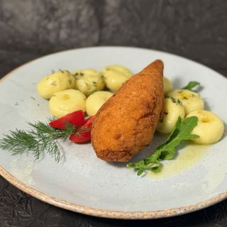 Kotlet Devolaj z masłem