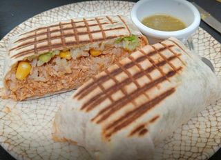 Burritos De Pollo Chipotle