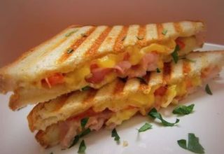 Сендвіч з беконом (170г)