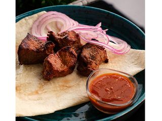 Ошийок з соусом із смажених перців (300г)