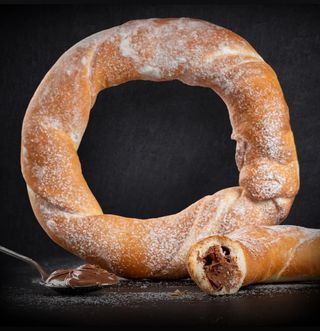 Covrig umplut cu Nutella