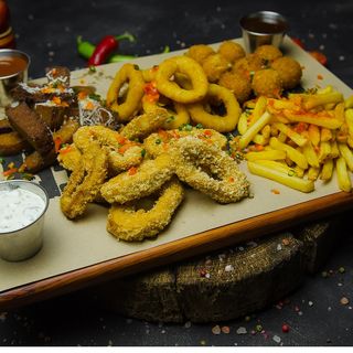 Сет на Компанію до пива (670г) + пиво Кроненбург жб  б/а в подарунок