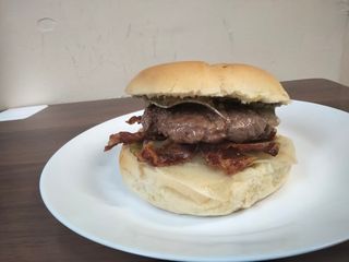 Hamburger re pistacchio