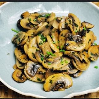 Champiñones Al Ajillo