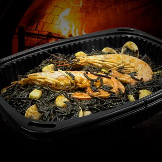 FIDEUÁ NEGRA DE MARISCO 