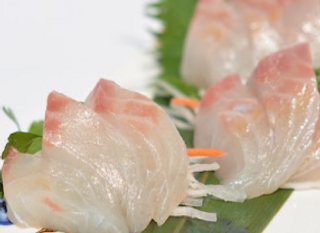 Sashimi branzino