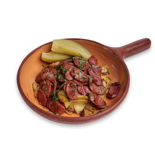 ЖАРЕНЫЙ КАРТОФЕЛЬ С КОЛБАСКАМИ