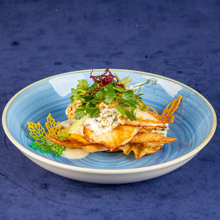 PIEPT DE PUI CU SOS GORGONZOLA ȘI NUCI