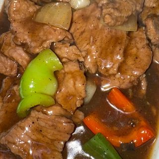 Beef in black pepper sauce 
