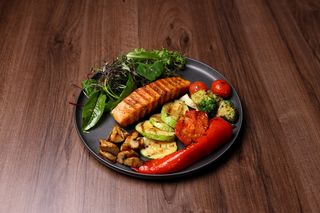 Steak de somon la grătar