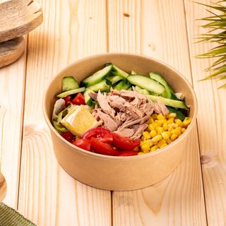 Зелена салата с риба тон и царевица (350г)