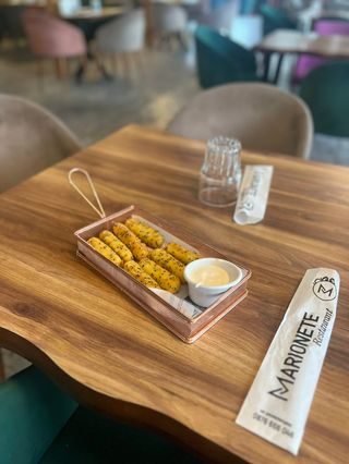 Хрупкави кашкавалчета (200г 5бр)