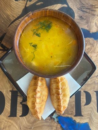 Лапша по-домашнему с  пирожками