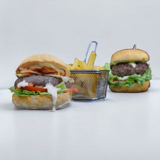 Hamburguesa La Muy Nuestra