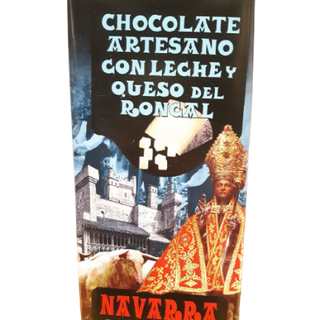 Chocolate artesano con leche y queso del roncal
