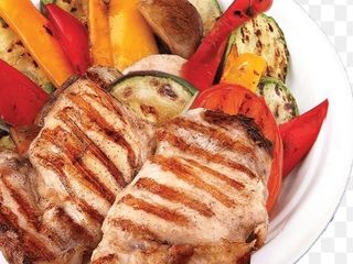 Piept de pui cu legume