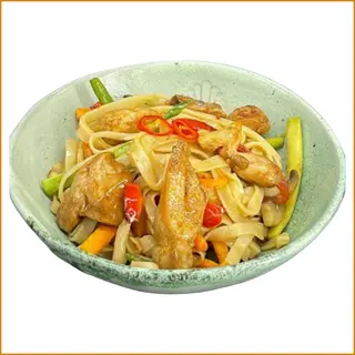 Noodles cu carne de pui