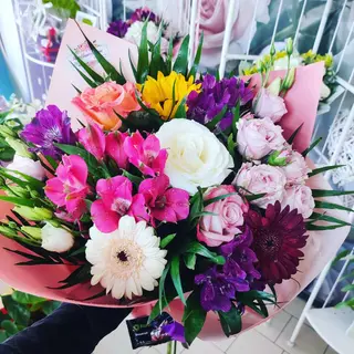 Buchet colorat