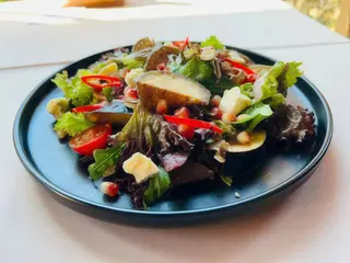 Салат з хрустким баклажаном (260g)