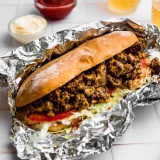 Sandwich au Charbon Viande Hachée