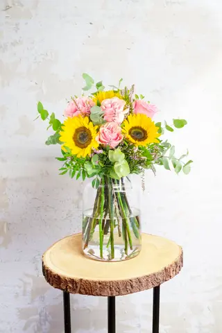 Ramo con girasoles y rosas · Suns N' Roses