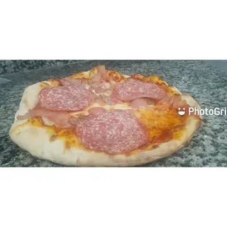 23. Pizza speciale