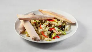 Sałatka 2  + pieczywo GRATIS
