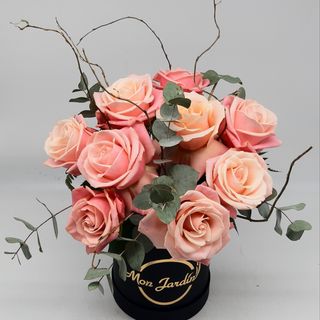 Cutie Mon Jardin( S) cu 9 trandafiri roz