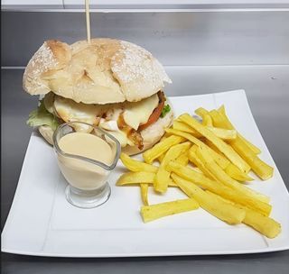 Hamburguesa De Carne De La Casa