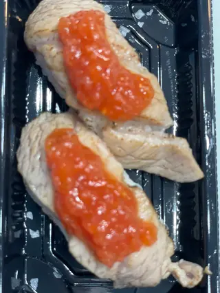 Nigiri Toro Con Tomate (2 Pzs.)