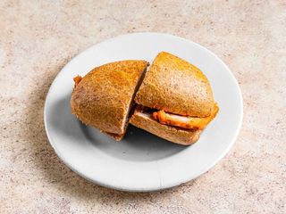 Bocadillo de lomo y manteca