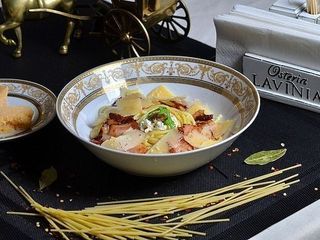 Спагетті "Карбонара"з яйцем пашот (250g)