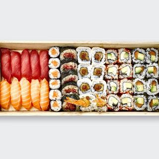 Bandeja Nomo Friends 45p