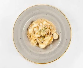 Plodovi mora + salata + palačinke