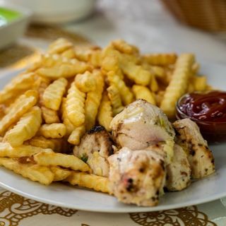 Chicken tikka + chips