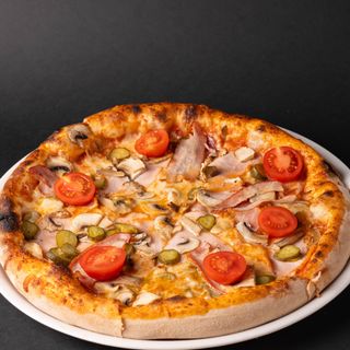 Пица Бягащо пиле (560г)